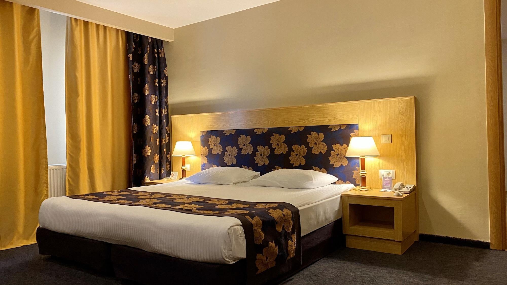 Perissia Hotel & Convention Centre Урґюп Екстер'єр фото