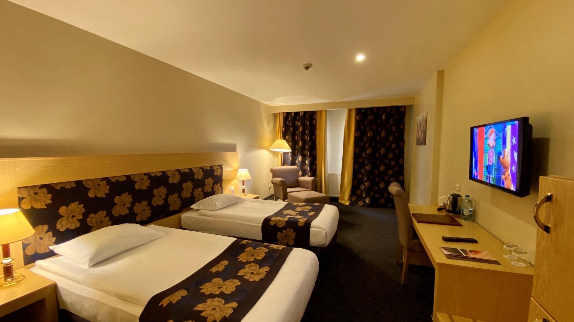 Perissia Hotel & Convention Centre Урґюп Екстер'єр фото