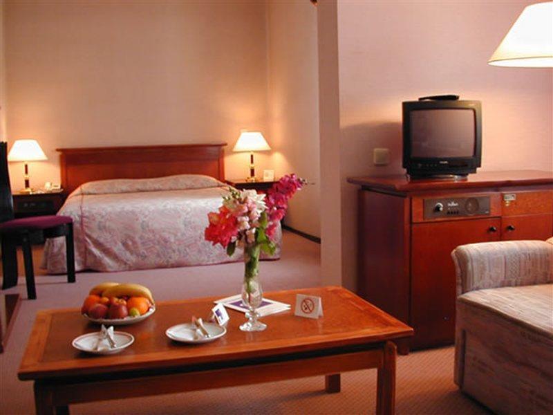 Perissia Hotel & Convention Centre Урґюп Номер фото